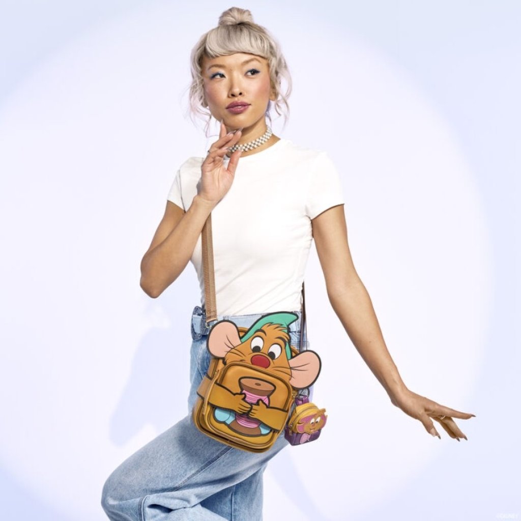 Loungefly 迪士尼灰姑娘75週年葛斯斜孭袋
