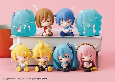 PERIHAPI！肩上 Hug Piapro Characters（一盒）